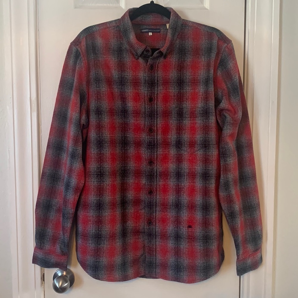 NWT Levi’s Long Sleeve Button down Shirt Size L  #545